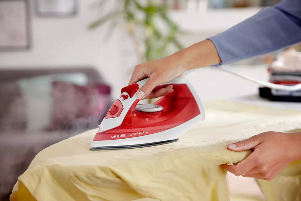 Philips steam iron 1400w featherlight plus 2